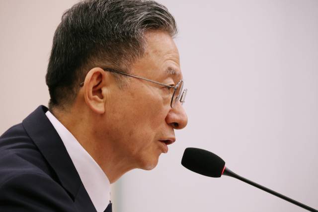 ▲정성호 법무부 장관 후보자가 16일 국회 법제사법위원회에서 열린 인사청문회에서 위원 질의에 답변하고 있다. ⓒ연합뉴스