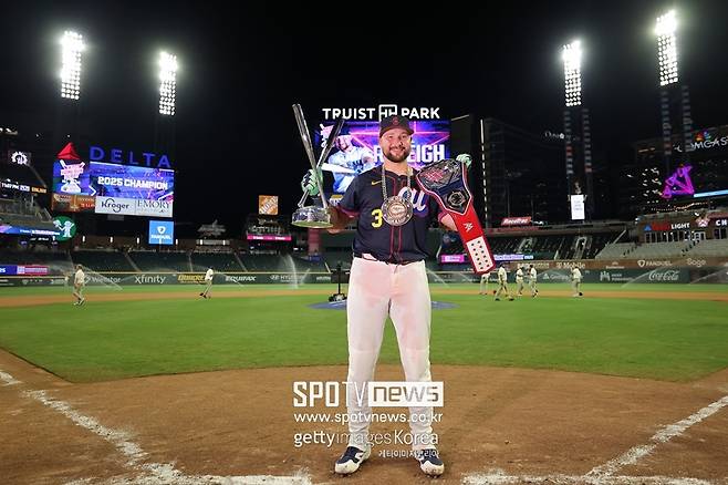 ▲ 홈런더비서 우승한 칼 랄리.