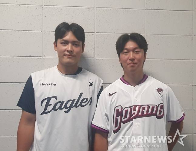 경기상고 출신 한지윤(한화)과 임진묵(키움)이 지난 11일 대전 한화생명 볼파크에서 열린 2025 KBO 퓨처스 올스타전을 앞두고 스타뉴스와 만나 포즈를 취하고 있다. /사진=김동윤 기자