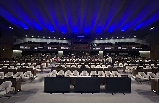 유네스코 본부      (파리=연합뉴스) 김예나 기자 = 제47차 유네스코 세계유산위원회가 열리고 있는 프랑스 파리 유네스코 본부 회의장 모습. 사진은 지난 13일 촬영한 것. 2025.7.15
    yes@yna.co.kr