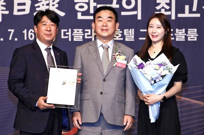 최철규 강원랜드 대표이사 직무대행(가운데) [강원랜드 제공. 재판매 및 DB 금지]