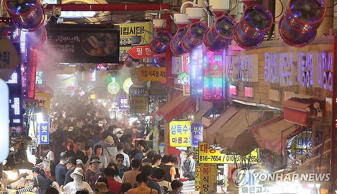 명절 부산 부전시장  [연합뉴스 자료사진]