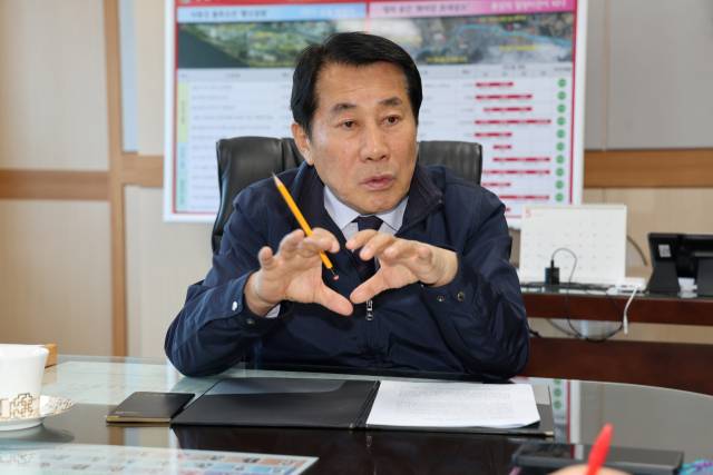 나동연 양산시장이 민선 8기 3주년 소회를 밝히고 있다./양산시/