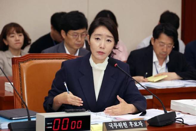 강선우 여성가족부 장관 후보자가 14일 서울 여의도 국회에서 열린 여성가족위원회의 인사청문회에서 한 발언과 관련 위증 논란에 휩싸였다. (사진=뉴시스)