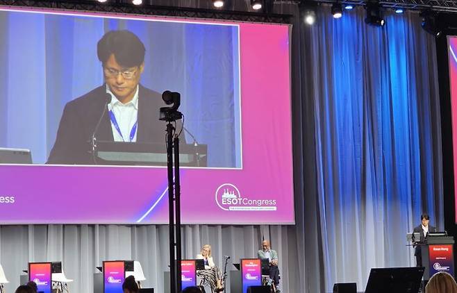 사진: 지씨셀이 '2025 유럽이식학회'서 '이뮨셀엘씨' 임상 데이터를 발표했다.