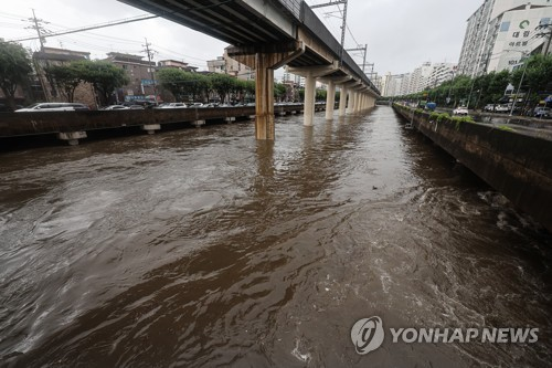 호우로 불어난 도림천 2023년 모습  [연합뉴스 자료사진]