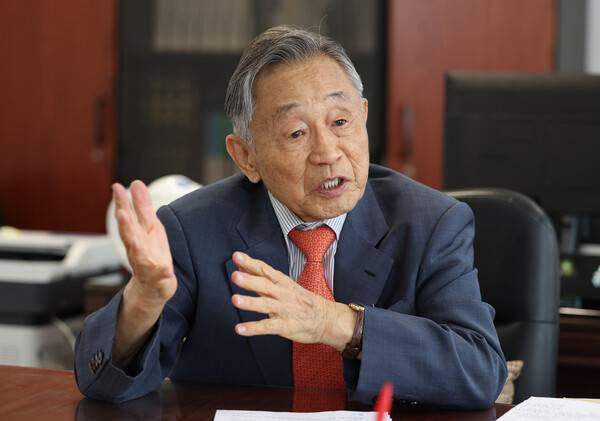 박유철 백범김구기념사업협회장이 11일 서울 용산구 백범김구기념관에서 인터뷰하고 있다. 강창광 선임기자 chang@hani.co.kr