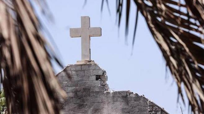 이스라엘군 공격받은 가자지구 유일 성가족성당 [연합뉴스 자료사진/AFP 제공]