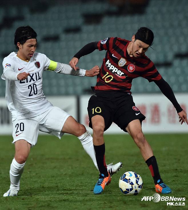 웨스턴 시드니 시절 다카하기 요지로(사진 오른쪽). 사진=AFPBBNews=News1