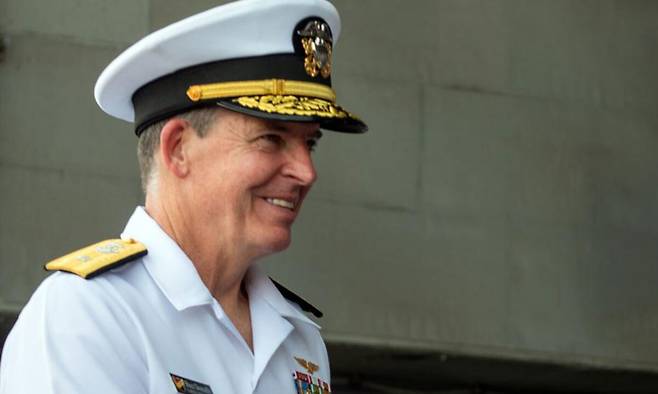 미국 해군의 마이클 도넬리 제독(소장). 미 국방부는 그를 중장으로 진급시켜 제7함대 사령관에 임명하겠다는 계획을 밝혔다가 철회했다. 미 해군 제공
