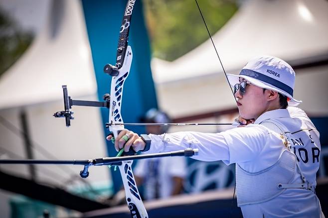 한국 양궁 국가대표 안산이 지난달 8일(한국시간) 튀르키예 안탈리아에서 열린 2025 현대 양궁 월드컵 3차 대회 여자 개인전에서 활 시위를 당기고 있다. 세계양궁연맹 제공