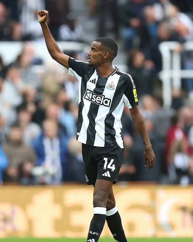 뉴캐슬의 스웨덴 골잡이 이삭은 잉글랜드 프리미어리그 챔피언 리버풀과 연결되고 있다. 사진출처｜뉴캐슬 유나이티드 페이스북