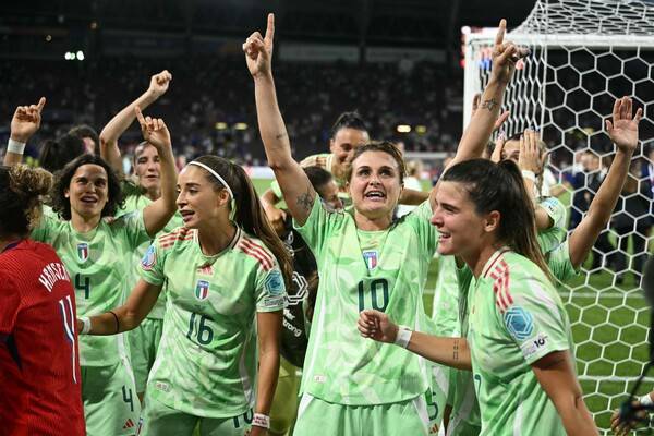 ▲ 이탈리아가 지렐리의 멀티골로 노르웨이를 꺾고 여자 유로 2025 4강에 진출했다. ⓒ연합뉴스/AFP