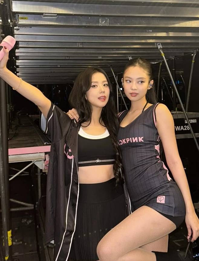 블랙핑크 지수와 제니. 사진|지수 인스타그램
