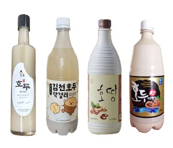 호두 전통주 (왼쪽부터) 우수작의 호두생막걸리, 백년주조의 김천호두막걸리, 배혜정도가의 호땅, 새순천양조의 호두생막걸리