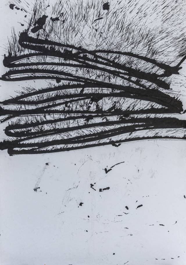 권기철, untitled, 155x212cm, 한지 위에 먹, 2022