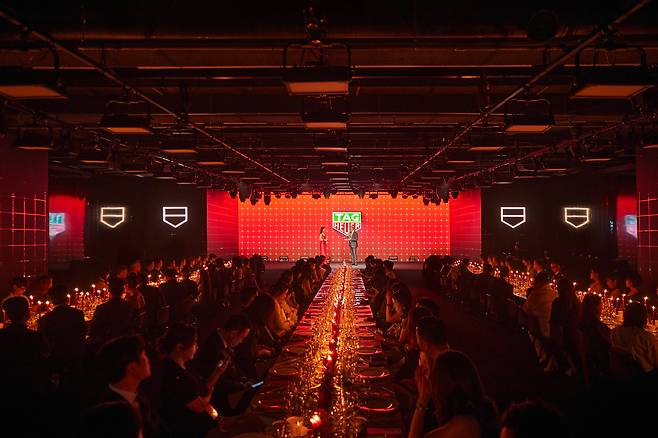 공식 만찬 행사 전경. 사진 태그호이어