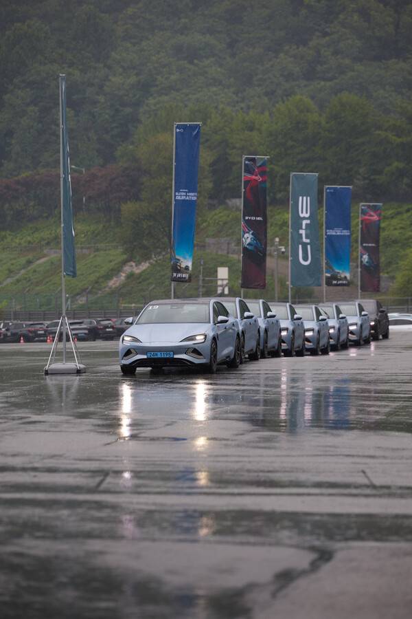 BYD SEAL Dynamic AWD