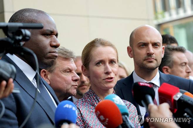 6월 이란 핵협상 관련 발언하는 유럽 외교수장들 [로이터 연합뉴스 자료사진 재판매 및 DB 금지]