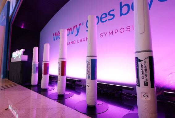 출시 행사장에 놓인 위고비 모형. (사진=연합뉴스)