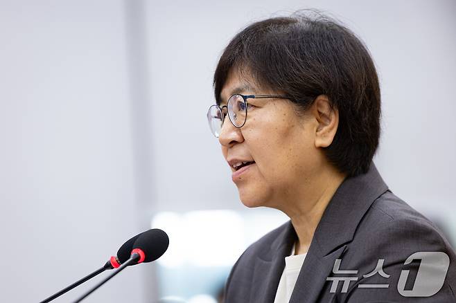 정은경 보건복지부 장관 후보자가 18일 서울 여의도 국회 보건복지위원회에서 열린 인사청문회에서 의원 질의에 답하고 있다. 2025.7.18/뉴스1 ⓒ News1 유승관 기자