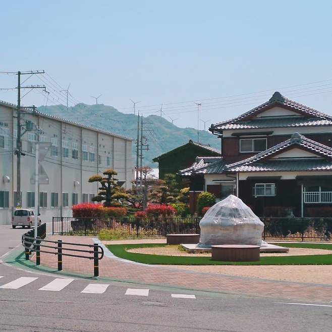 1d94f308ccf107f43eed83e542807d02f69bb1b91469cfed260a9ad448f23e95649d2cc92a5a0b44c88e