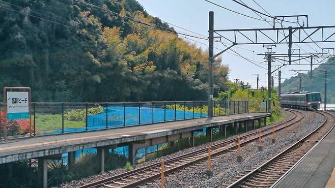 1d94f308ccf107f43eed83e542807d02f69bb1bd1569c4ef270a9ad448f23e955d82124a7e8712ff378c