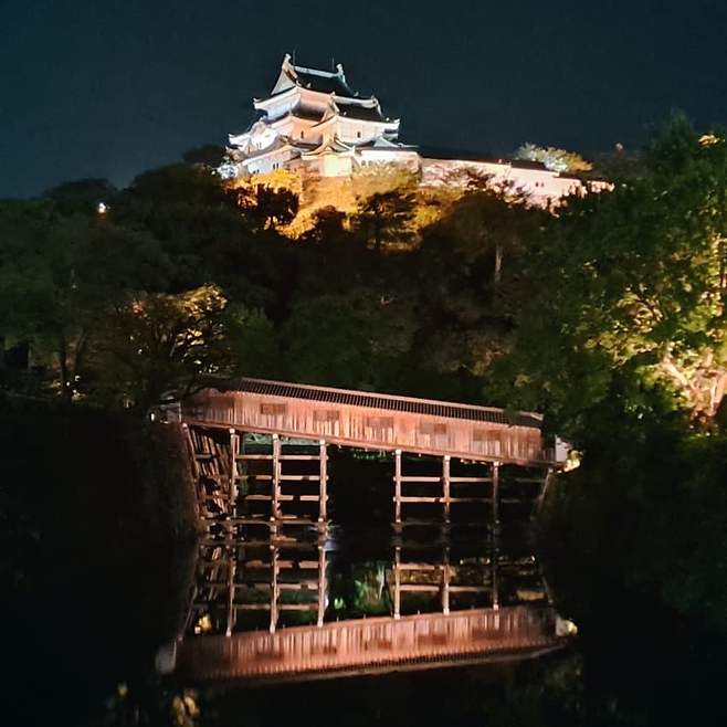 1d94f308ccf107f43eed83e542807d02f59db4bb136ac1ea200a9ad448f23e9515f04fe880bba4919305