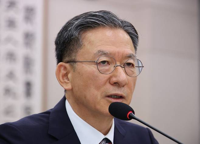 [서울=뉴시스]  정성호 법무부 장관 후보자가 16일 서울 여의도 국회 법제사법위원회에서 열린 인사청문회에서 질의에 답하고 있다. 2025.07.16.