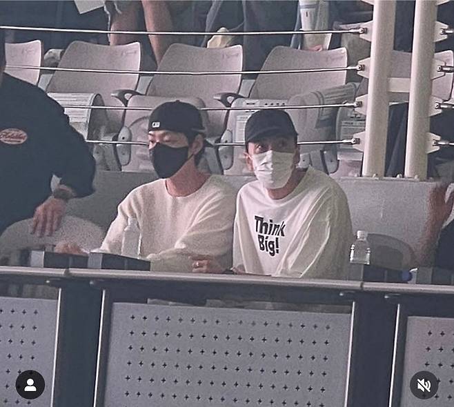 오늘자 도경수 콘서트 온 이광수 김우빈