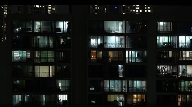 신수와 作 ‘이웃 여러분을 위한 퉤’ (2025)