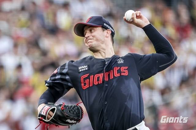 데이비슨은 19일 잠실 LG전에서 승리를 챙겼다. 사진=롯데 제공