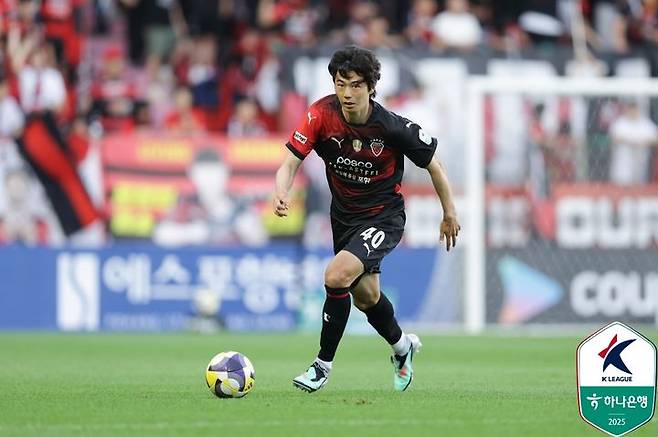 [서울=뉴시스] 프로축구 K리그1 포항 스틸러스의 기성용. (사진=한국프로축구연맹 제공) *재판매 및 DB 금지