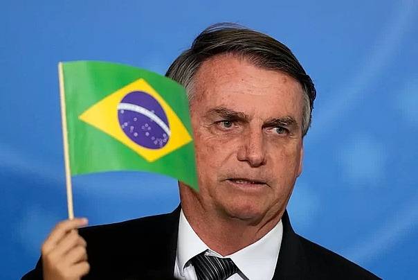 권력 유지를 위해 부정 선거론을 퍼트렸고 루이스 이나시우 룰라 다 시우바 대통령의 취임을 막기 위해 계엄령을 선포하려고 했다가 기소된 자이르 보우소나루 전 브라질 대통령. 연합뉴스