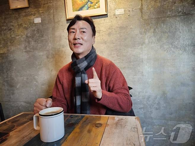 라오스 축구대표팀을 이끄는 하혁준 감독 ⓒ News1 안영준 기자