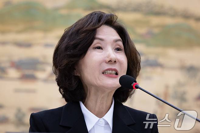 이진숙 사회부총리 겸 교육부 장관 후보자가 16일 오전 서울 여의도 국회 교육위원회에서 열린 인사청문회에서 의원 질의에 답하고 있다. 2025.7.16/뉴스1 ⓒ News1 유승관 기자