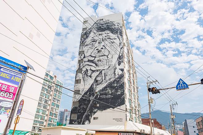 영도 깡깡이마을의 벽화