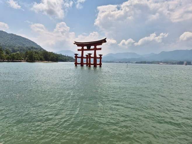 28b9d932da836ff33ce985ec46857c6d5baab4801dea03804ac1a6e3908f7f904bcc