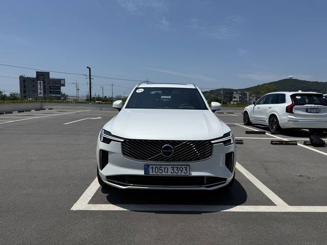 볼보 XC90 전면부