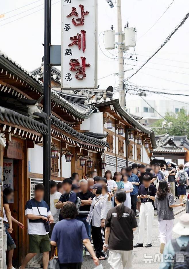 오늘 초복 삼계탕집 웨이팅 ㄷㄷ.jpg