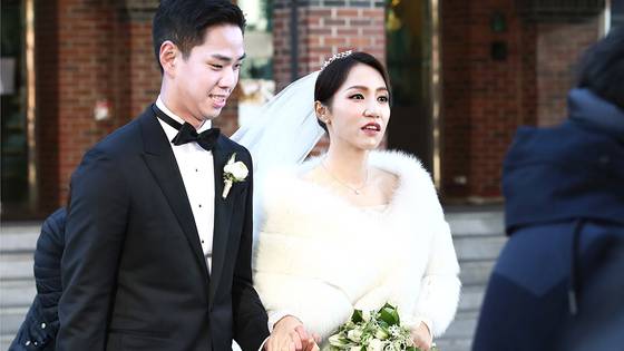 정태영 현대카드 부회장, 정명이 현대커머셜 사장 부부의 아들 정준씨와 골프선수 리디아 고. [뉴스1]