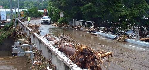 ▲ 가평 조종천 월류한 대보교 [한강홍수통제소 CCTV 캡처=연합뉴스]