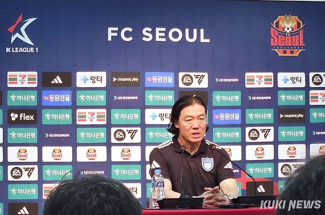 김판곤 울산HD 감독이 20일 오후 7시 서울월드컵경기장에서 열린 서울과 ‘하나은행 K리그1 2025 22라운드’가 끝난 후 인터뷰를 가지고 있다. 송한석 기자
