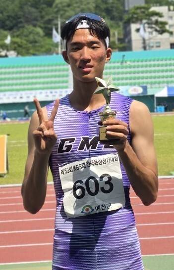 남고부 110m허들 시즌 5관왕 이민혁.경기일보 DB