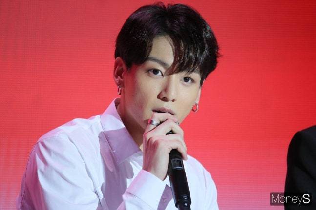 방탄소년단 정국의 언급에 넷플릭스가 응답했다. 사진은 지난 2019년 서울 중구 동대문디자인플라자(DDP)에서 열린 '방탄소년단 MAP OF THE SOUL : PERSONA 발매 글로벌 기자간담회'에 참석한 그룹 방탄소년단 멤버 정국. /사진=장동규 기자