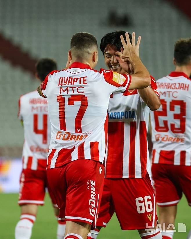 [서울=뉴시스] 세르비아 프로축구 수페르리가 츠르베나 즈베즈다의 설영우. (사진=츠르베나 즈베즈다 SNS 캡처) *재판매 및 DB 금지
