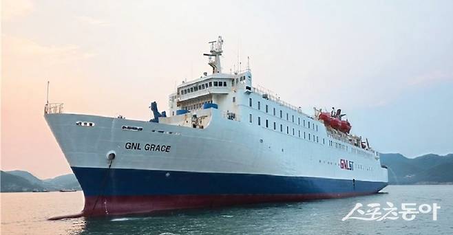 강원특별자치도(도지사 김진태)는 속초항과 러시아 블라디보스토크를 잇는 북방항로가 오는 8월 정기 운항 재개를 앞두고 있다(국제카페리선 ‘지앤엘그레이스호’). 사진제공｜강원도