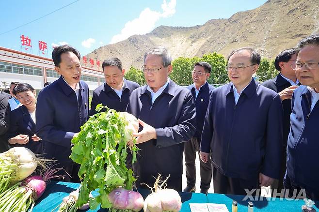 시짱자치구 시찰하는 리창 중국 총리 [신화 연합뉴스 자료사진. 재판매 및 DB 금지]