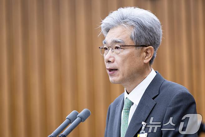 김상환 헌법재판소장 후보자가 21일 서울 여의도 국회 헌법재판소 재판관후보자를 겸하는 헌재소장 임명동의에 관한 인사청문특별위원회에서 열린 인사청문회에서 모두 발언을 하고 있다. 2025.7.21/뉴스1 ⓒ News1 유승관 기자