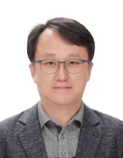 강준욱 대통령실 국민통합비서관 /동국대 홈페이지 캡처